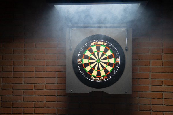 Invisible-Darts - Dartboard mit Rauch Invisible-Darts - Dartboard mit Rauch