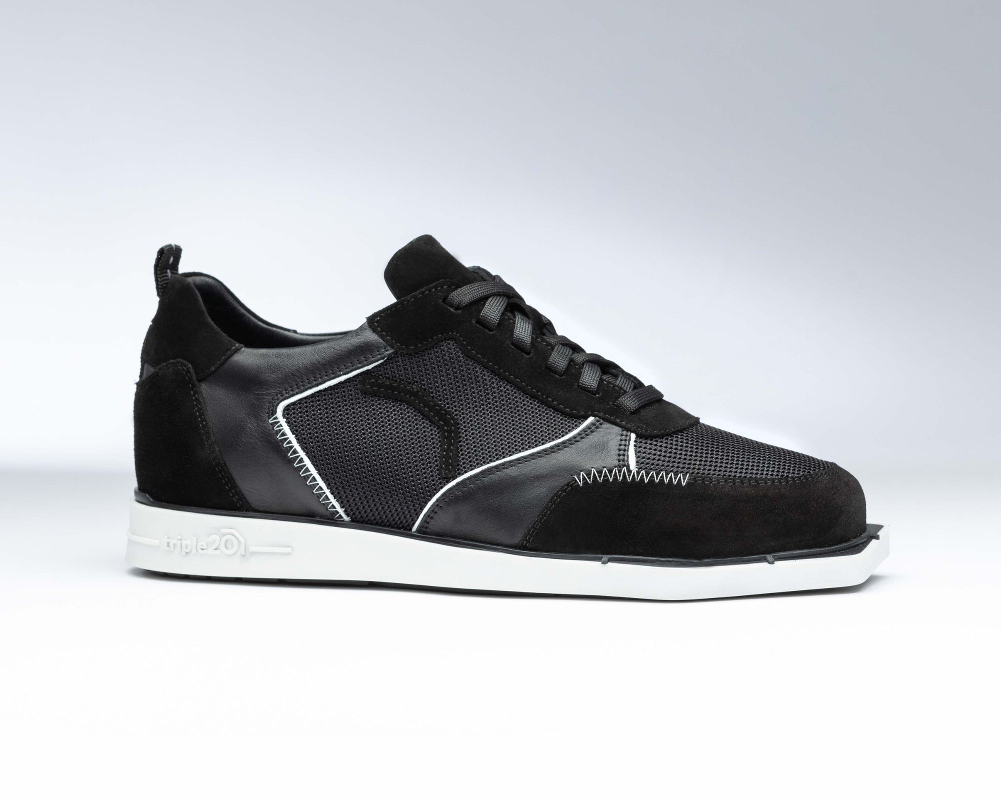 triple20-darts-shoes-black-white-mesh-leather-outside